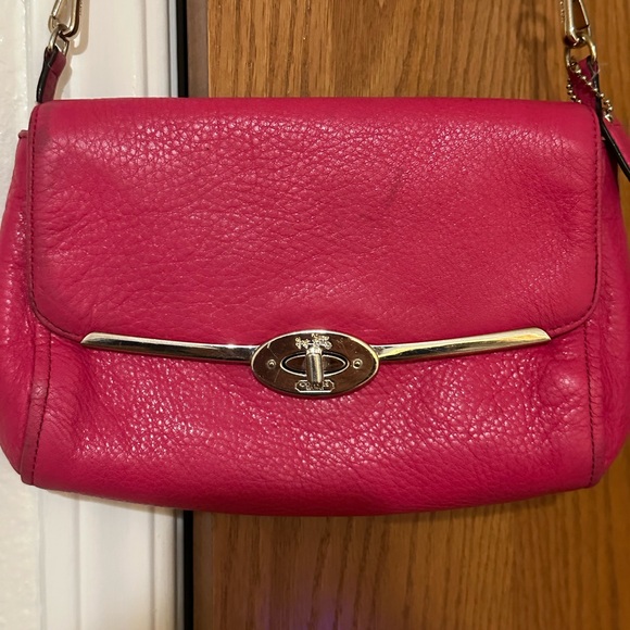 Coach Hot Pink Leather Crossbody with Gold Hardware - Picture 5 of 8